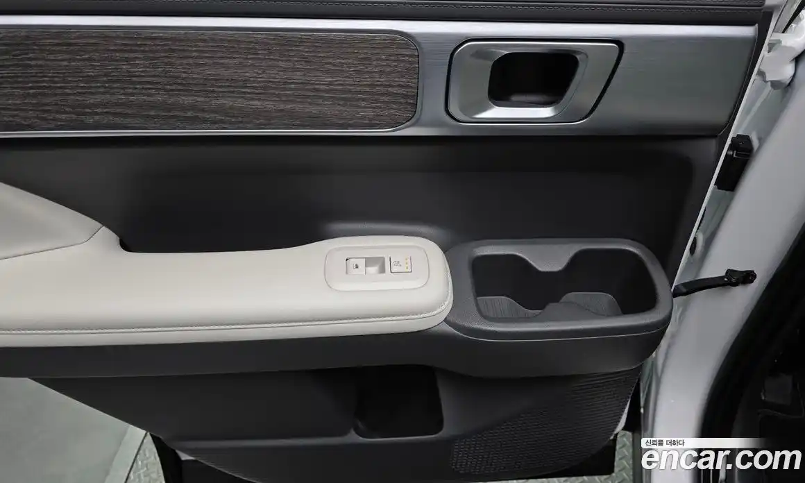 Hyundai Santa Fe 2024 2.5 Автомат в Москве № 109894, фото 12