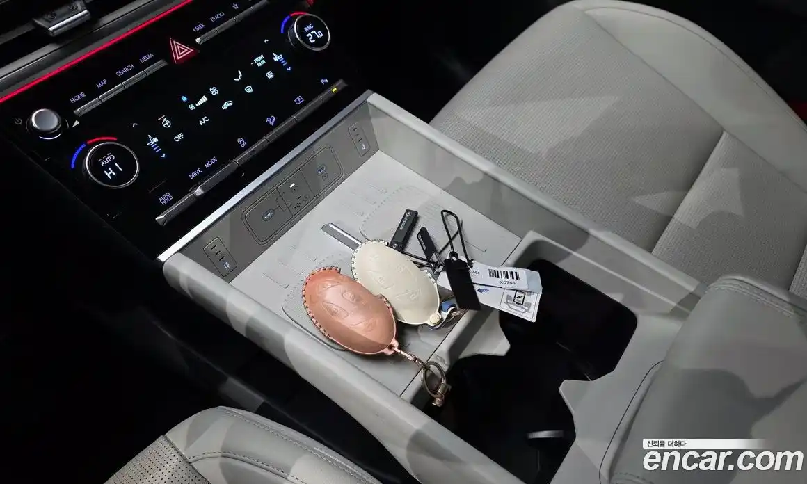 Hyundai Santa Fe 2024 2.5 Автомат в Москве № 109894, фото 4