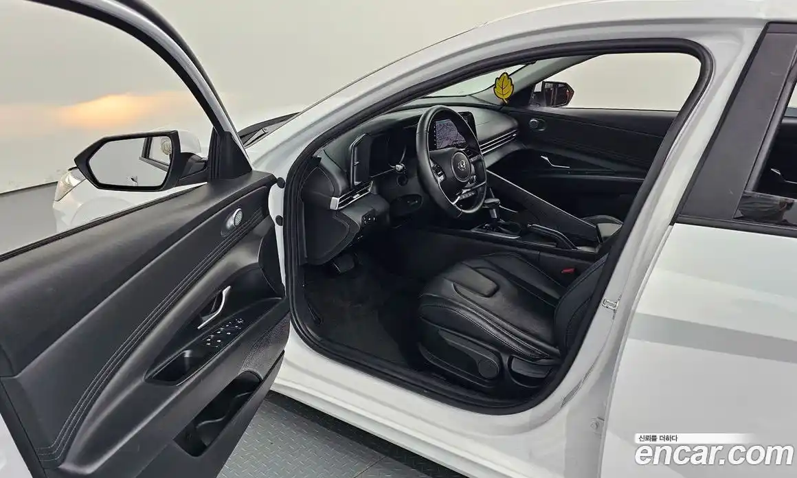 Hyundai Avante 2021 1.6 Автомат в Москве № 110435, фото 11