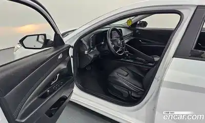 Hyundai Avante 2021 1.6 Автомат в Москве № 110435, миниатюра 11