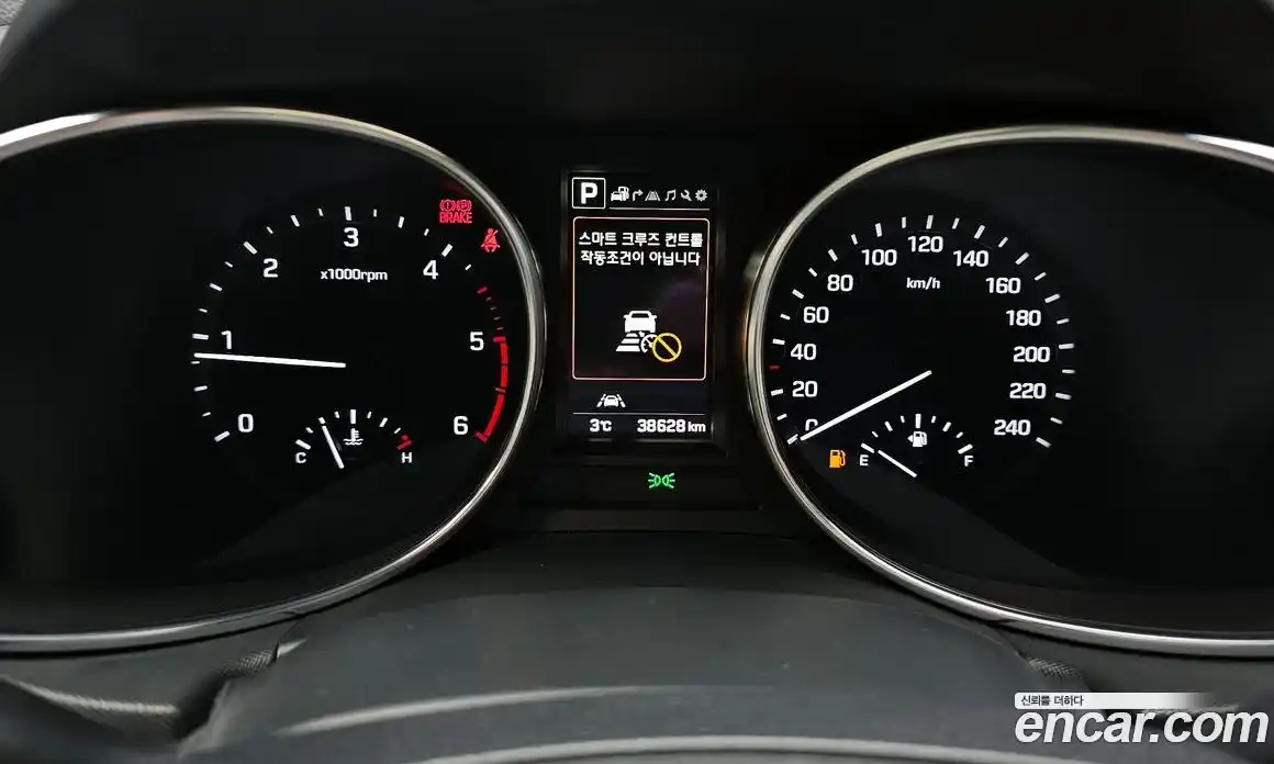 Hyundai Santa Fe 2018 2.0 Автомат в Москве № 112354, фото 11