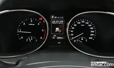 Hyundai Santa Fe 2018 2.0 Автомат в Москве № 112354, миниатюра 11