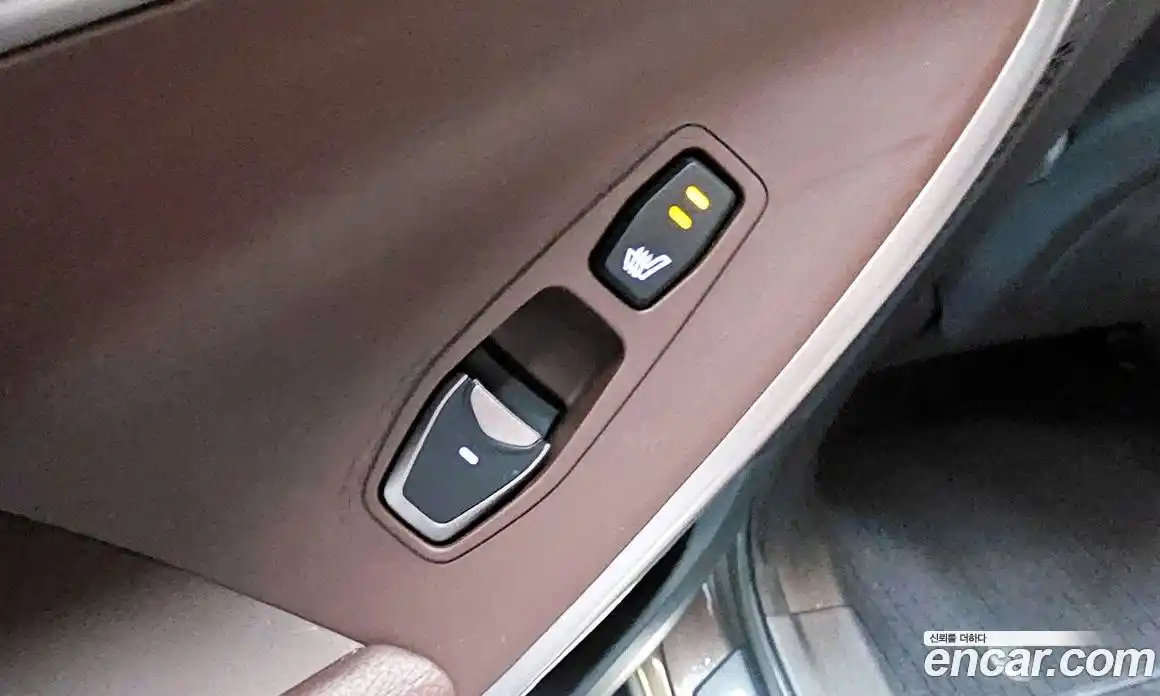 Hyundai Santa Fe 2018 2.0 Автомат в Москве № 112354, фото 18