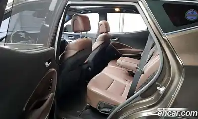 Hyundai Santa Fe 2018 2.0 Автомат в Москве № 112354, миниатюра 7