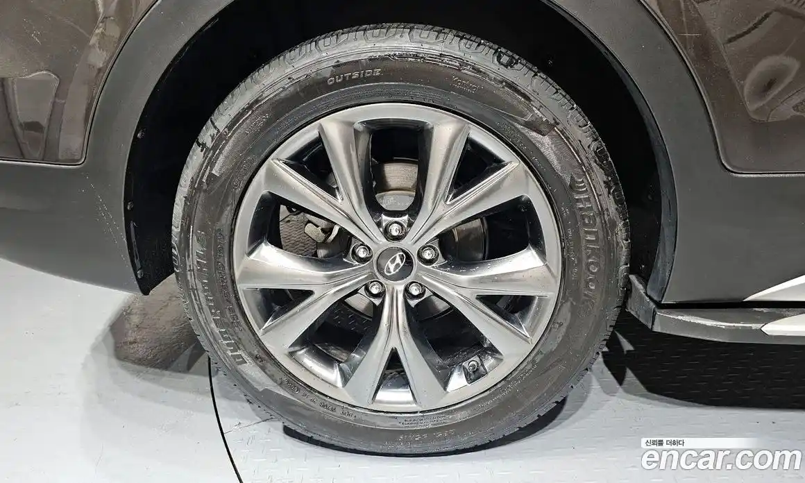 Hyundai Santa Fe 2018 2.0 Автомат в Москве № 112354, фото 10