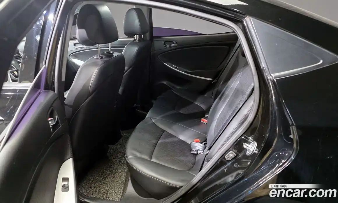 Hyundai Accent 2012 1.6 Автомат в Москве № 113334, фото 14