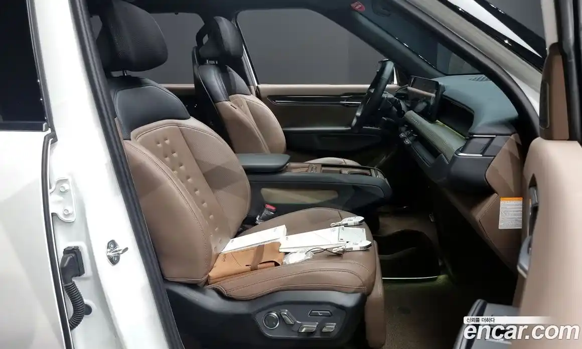 Kia EV9 2024 0.2 Автомат в Москве № 115186, фото 11