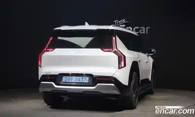 Kia EV9 2024 0.2 Автомат в Москве № 115186, миниатюра 4