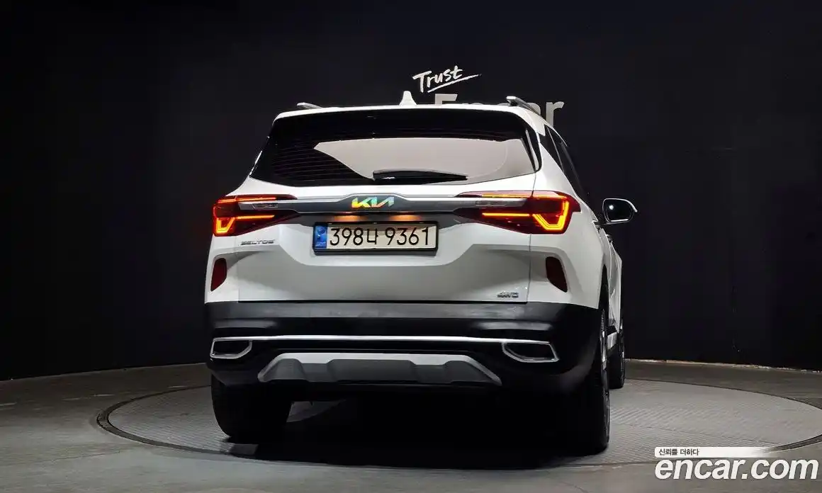 Kia Seltos 2023 1.6 Автомат в Москве № 115747, фото 11