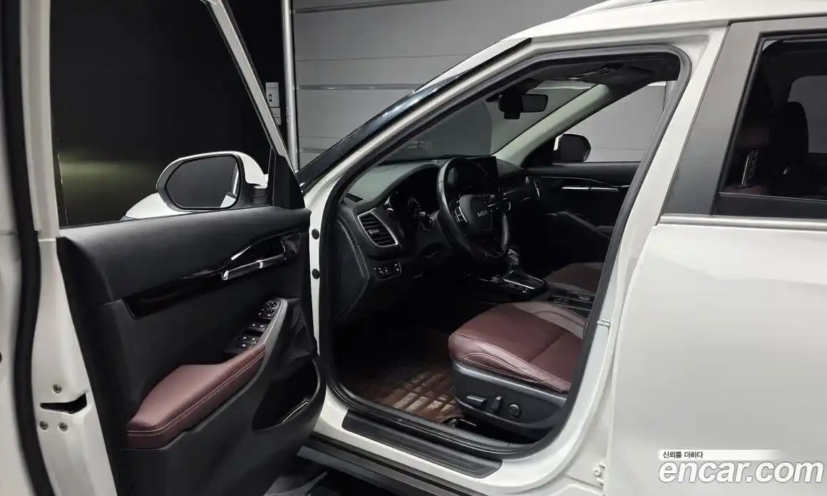 Kia Seltos 2023 1.6 Автомат в Москве № 115747, фото 17