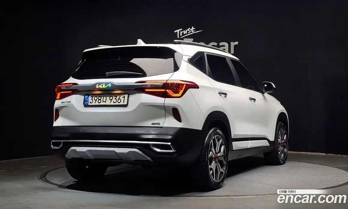 Kia Seltos 2023 1.6 Автомат в Москве № 115747, фото 4