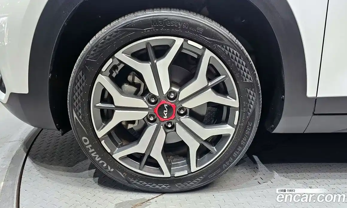 Kia Seltos 2023 1.6 Автомат в Москве № 115747, фото 10