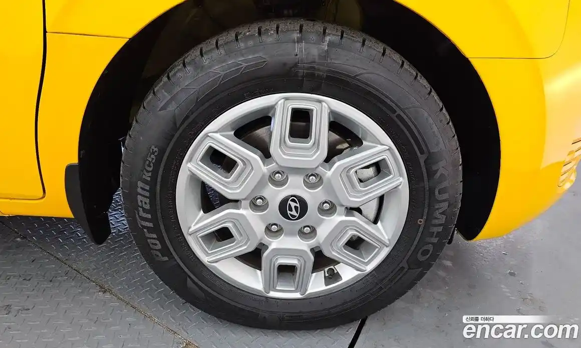 Hyundai Staria 2025 3.5 Автомат в Москве № 119773, фото 13