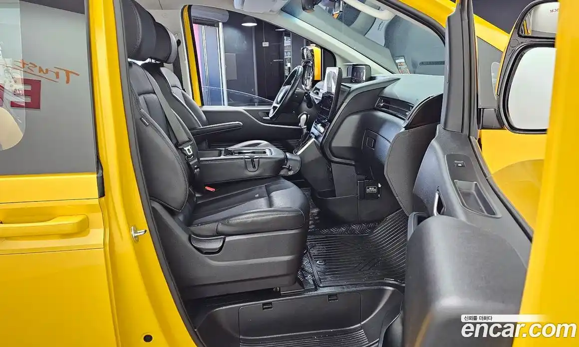 Hyundai Staria 2025 3.5 Автомат в Москве № 119773, фото 18