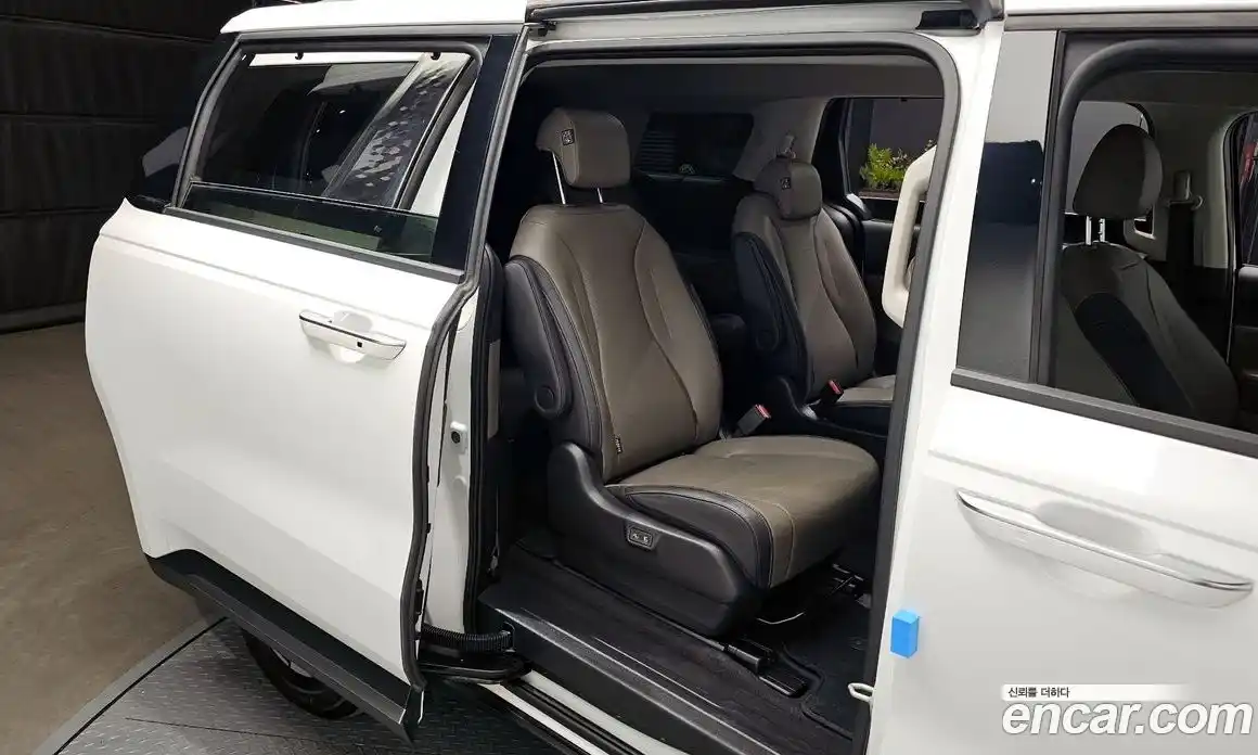 Kia Canival 2025 1.6 Автомат в Москве № 121334, фото 17