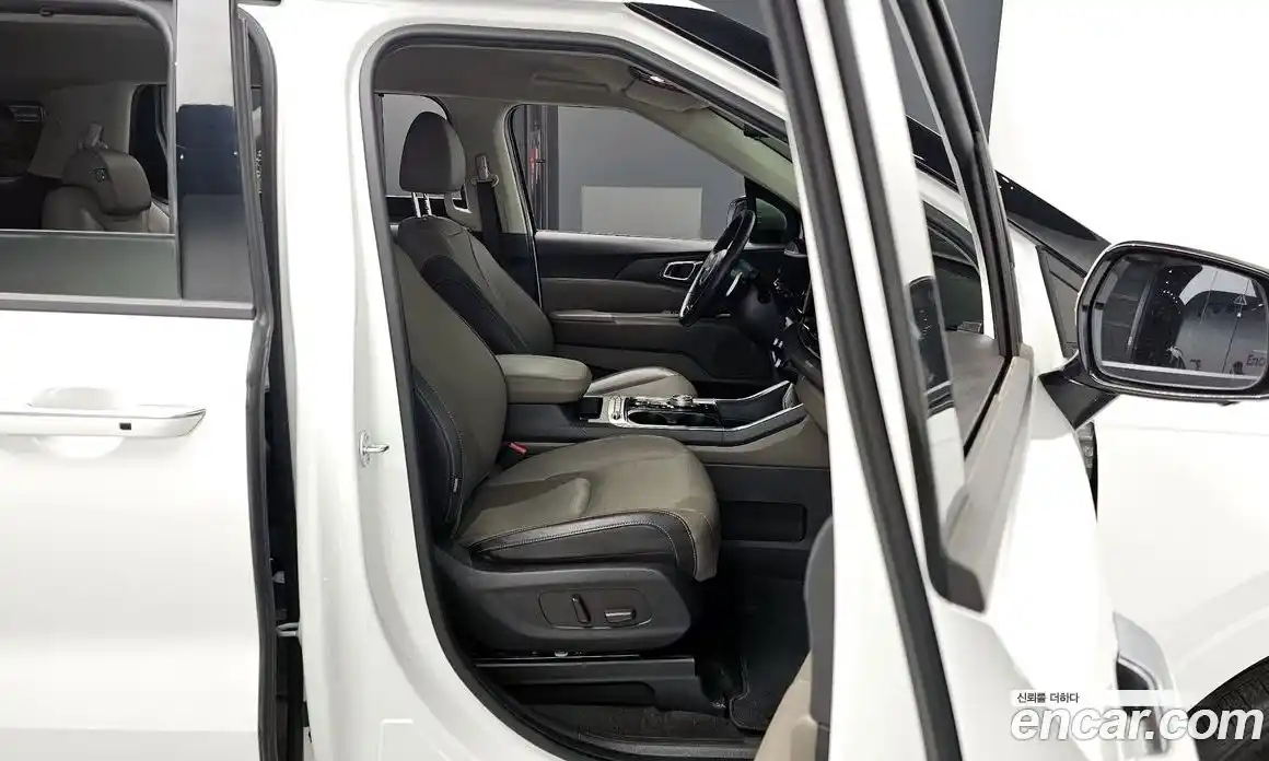 Kia Canival 2025 1.6 Автомат в Москве № 121334, фото 7