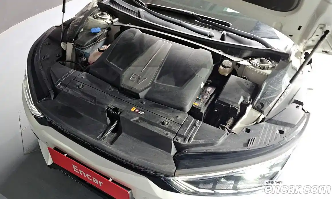 Kia EV6 2023 0.1 Автомат в Москве № 121599, фото 12