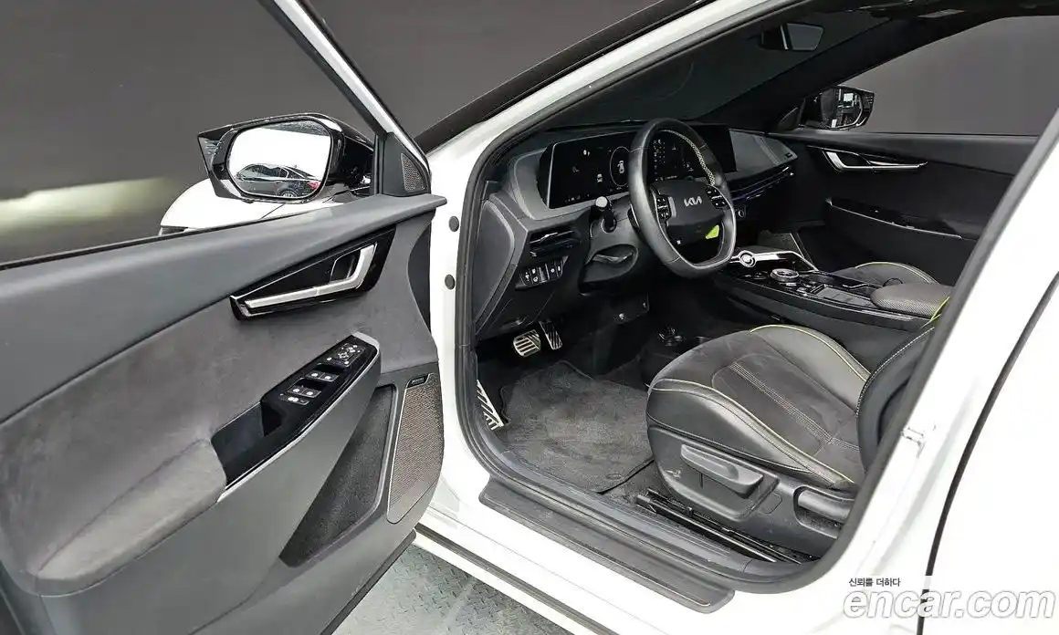 Kia EV6 2023 0.1 Автомат в Москве № 121599, фото 20