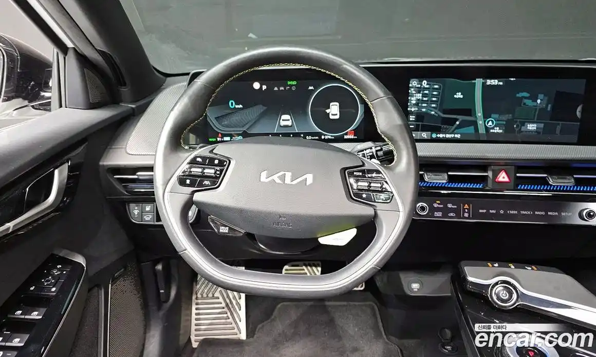 Kia EV6 2023 0.1 Автомат в Москве № 121599, фото 3