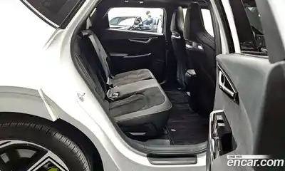 Kia EV6 2023 0.1 Автомат в Москве № 121599, миниатюра 8