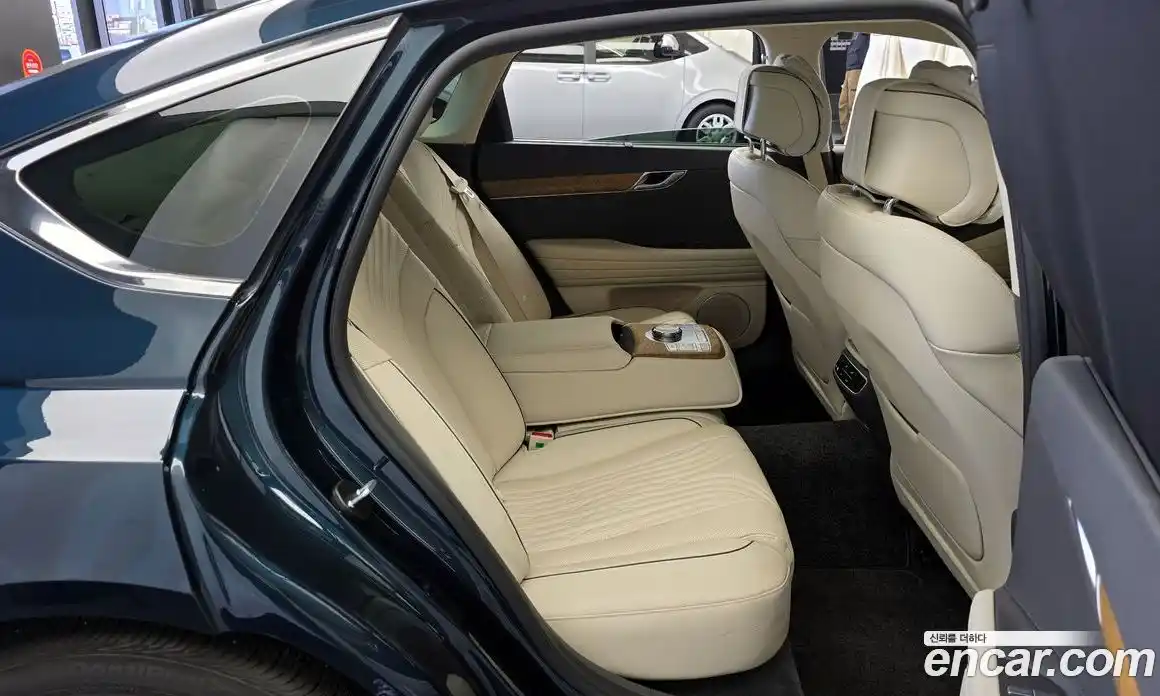 Genesis G80 2023 2.5 Автомат в Москве № 122464, фото 12