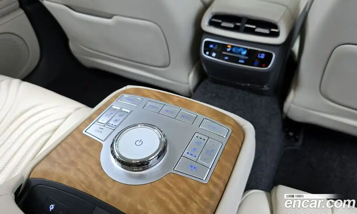 Genesis G80 2023 2.5 Автомат в Москве № 122464, фото 17