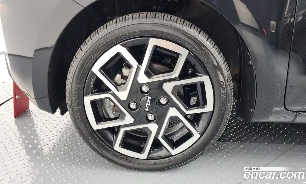 Kia Ray 2023 1.0 Автомат в Москве № 12246, фото 17