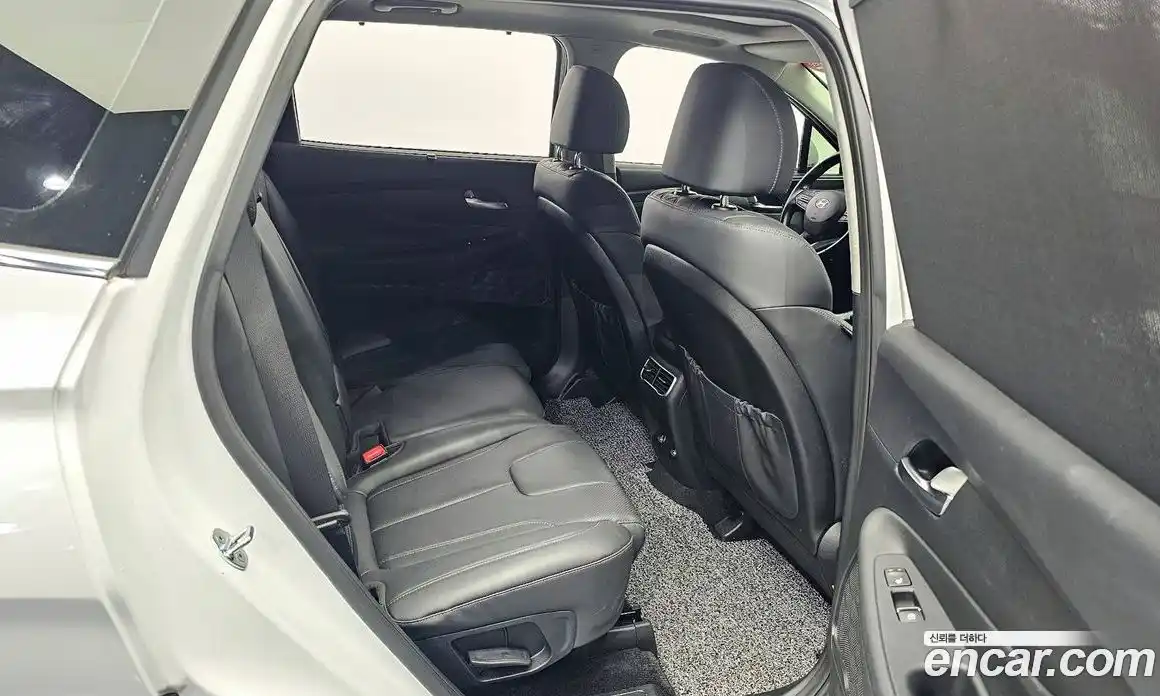 Hyundai Santa Fe 2022 1.6 Автомат в Москве № 123732, фото 4