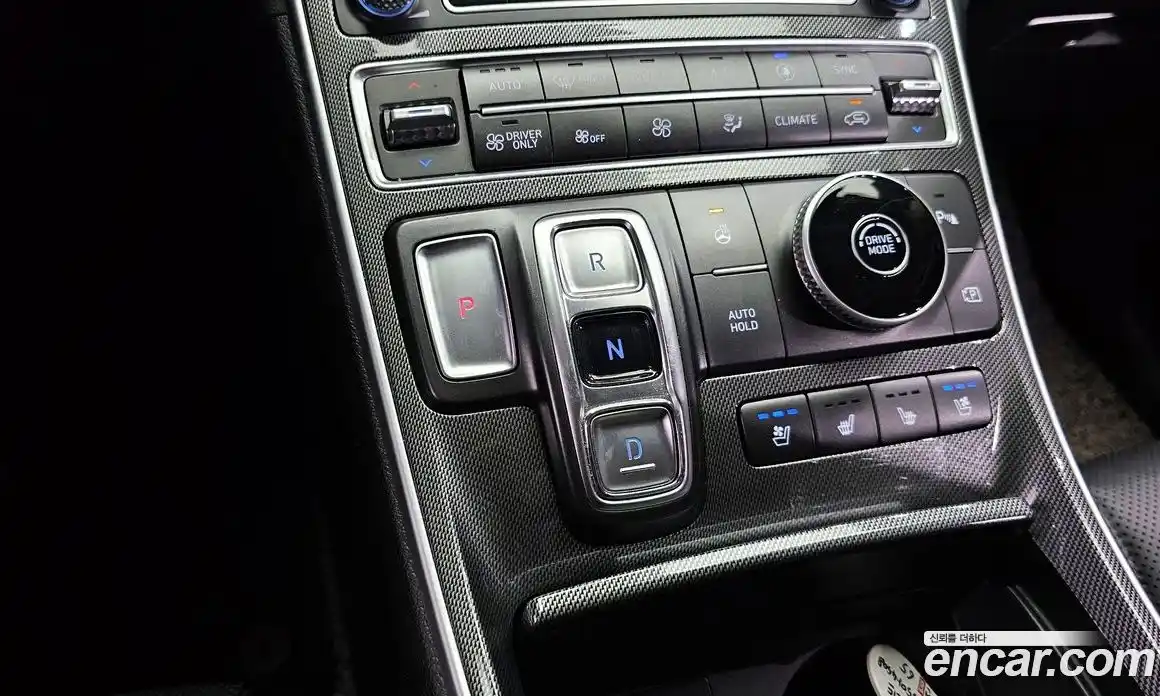 Hyundai Santa Fe 2022 1.6 Автомат в Москве № 123732, фото 6