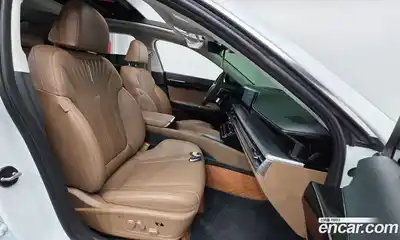 Hyundai Grandeur 2023 2.5 Автомат в Москве № 126609, миниатюра 10