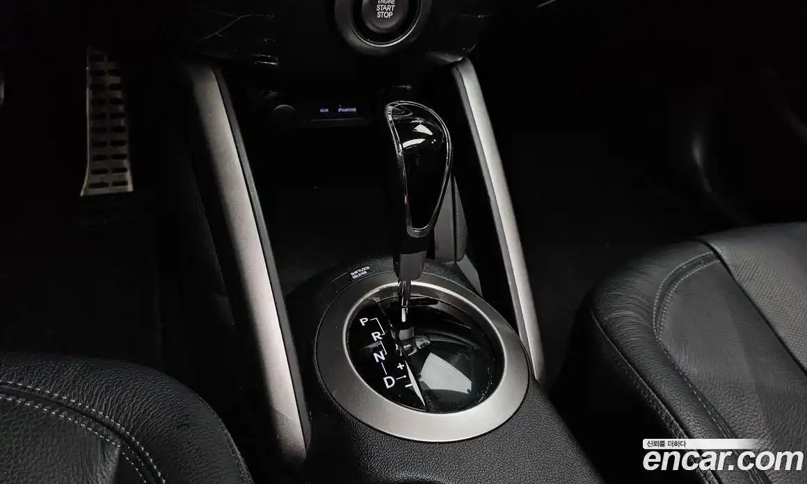 Hyundai Veloster 2012 1.6 Автомат в Москве № 127014, фото 6