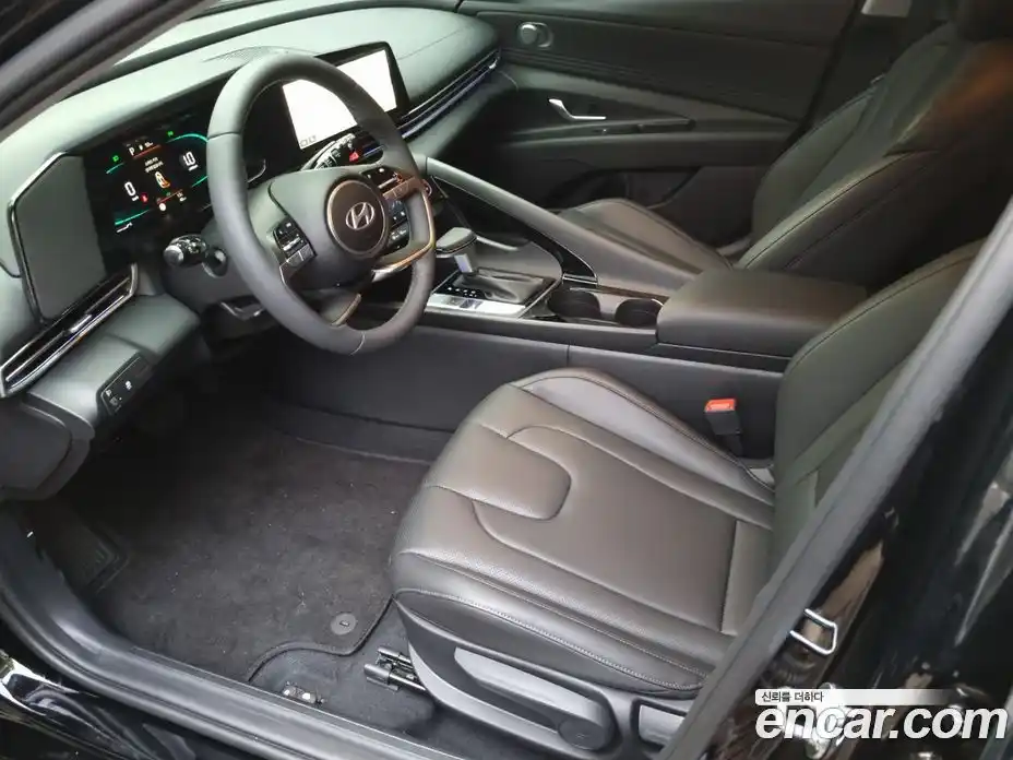 Hyundai Avante 2025 1.6 Автомат в Москве № 129457, фото 10