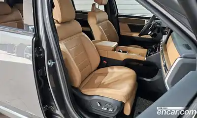 Hyundai Santa Fe 2024 2.5 Автомат в Москве № 130856, миниатюра 10