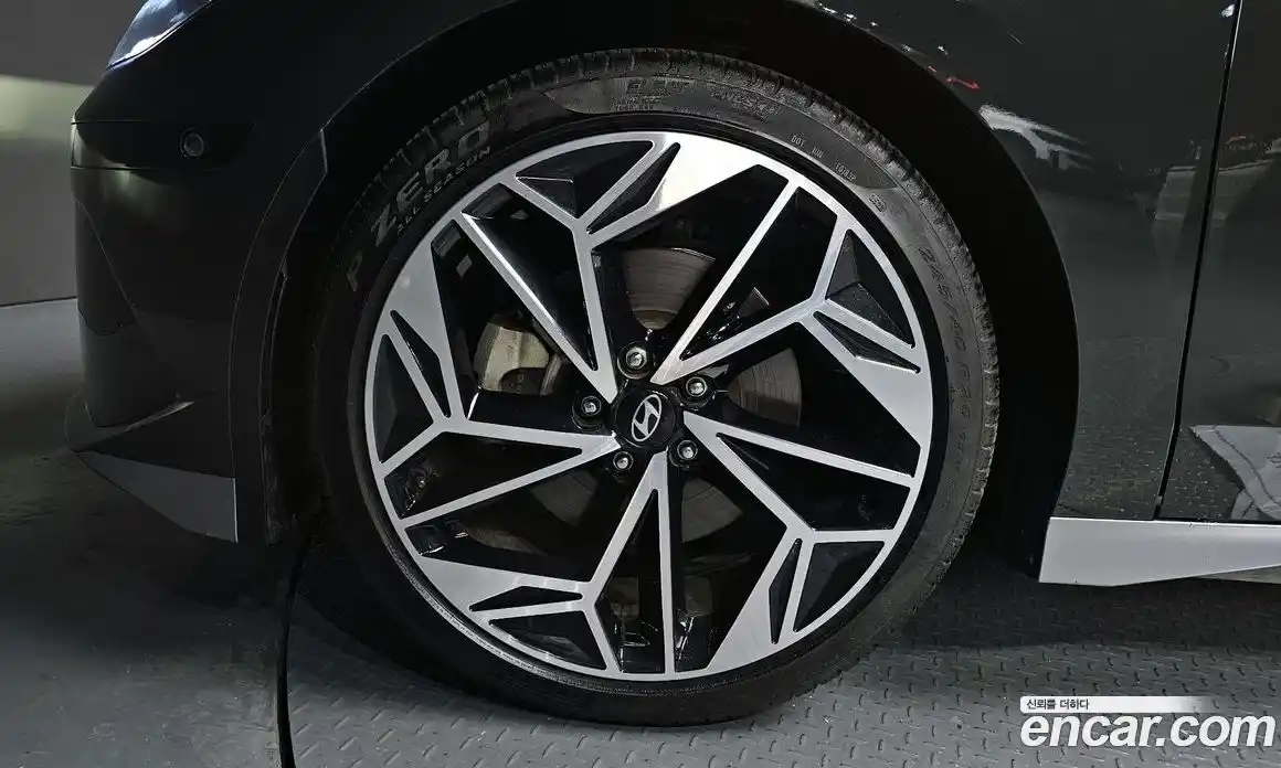 Hyundai Ioniq 6 2023 0.1 Автомат в Москве № 131112, фото 19