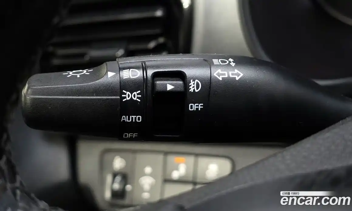 Kia Stonic 2018 1.6 Автомат в Москве № 134370, фото 14