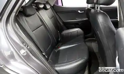 Kia Stonic 2018 1.6 Автомат в Москве № 134370, миниатюра 6