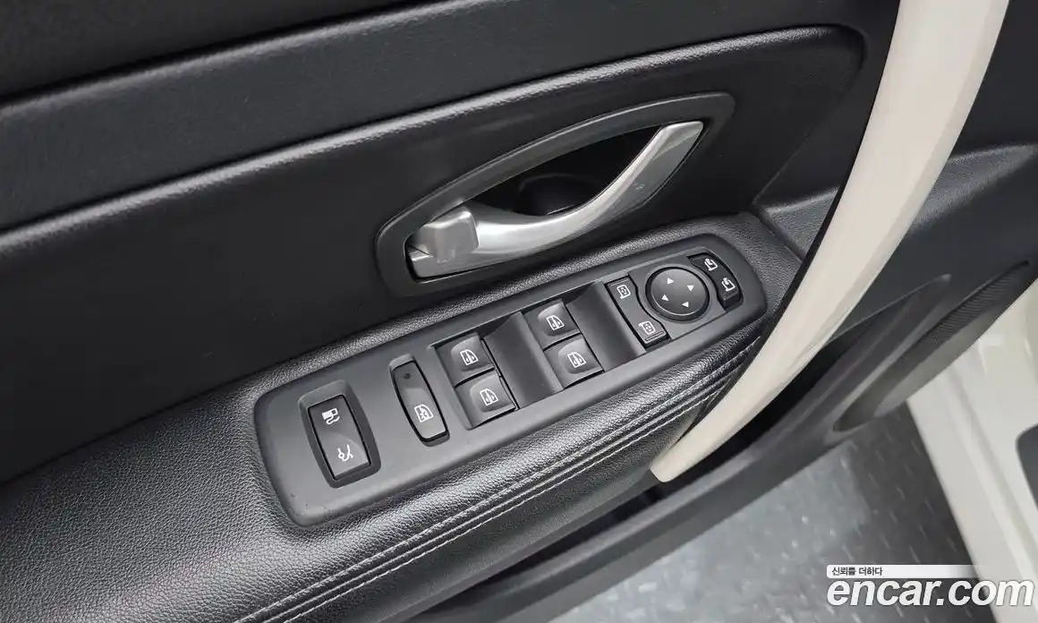 Renault SM5 2013 1.6 Автомат в Москве № 136366, фото 16