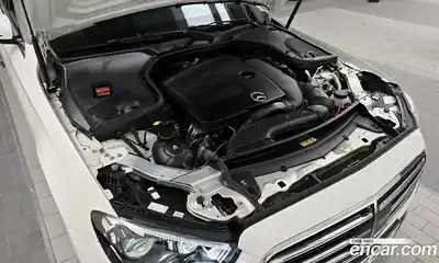 Mercedes-Benz E-Class 2023 2.0 Автомат в Москве № 139369, миниатюра 10