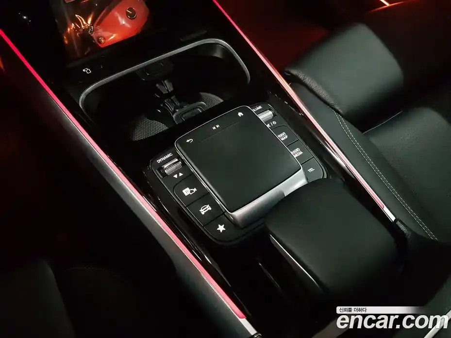 Mercedes-Benz EQB 2023 0.2 Автомат в Москве № 143288, фото 13