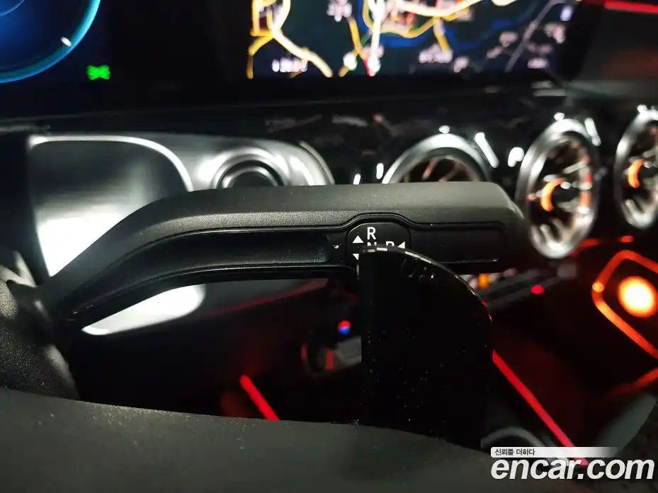 Mercedes-Benz EQB 2023 0.2 Автомат в Москве № 143288, фото 14