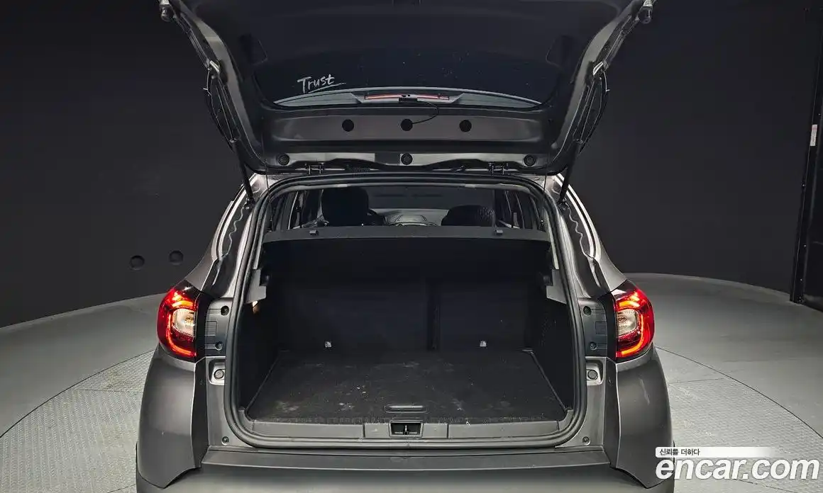 Renault QM3 2019 1.5 Автомат в Москве № 147748, фото 9