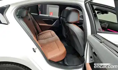 BMW 5-Series 2025 2.0 Автомат в Москве № 153362, миниатюра 12