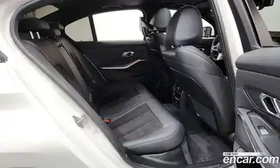 BMW 3-Series 2022 2.0 Автомат в Москве № 154633, миниатюра 12