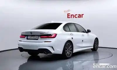 BMW 3-Series 2022 2.0 Автомат в Москве № 154633, миниатюра 2