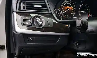 BMW 5-Series 2011 2.0 Автомат в Москве № 159506, миниатюра 4