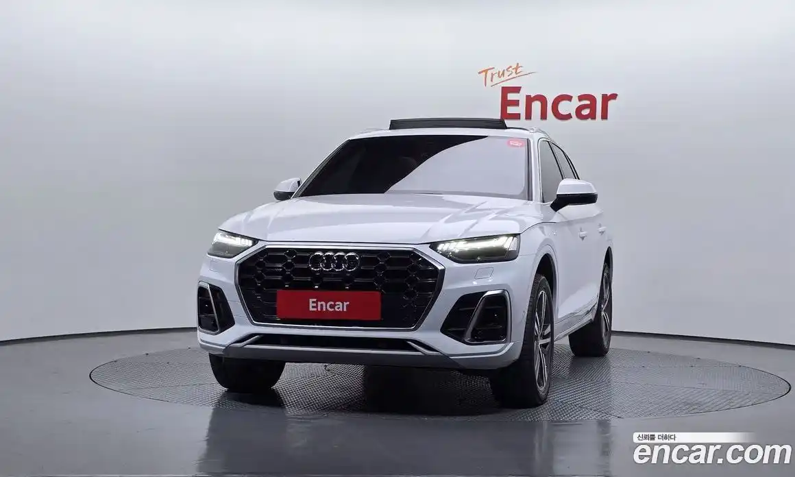 Audi Q5 2023 2.0 Автомат в Москве № 162401, фото 3