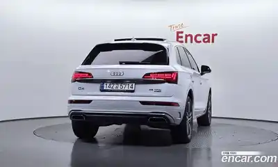 Audi Q5 2023 2.0 Автомат в Москве № 162401, миниатюра 4