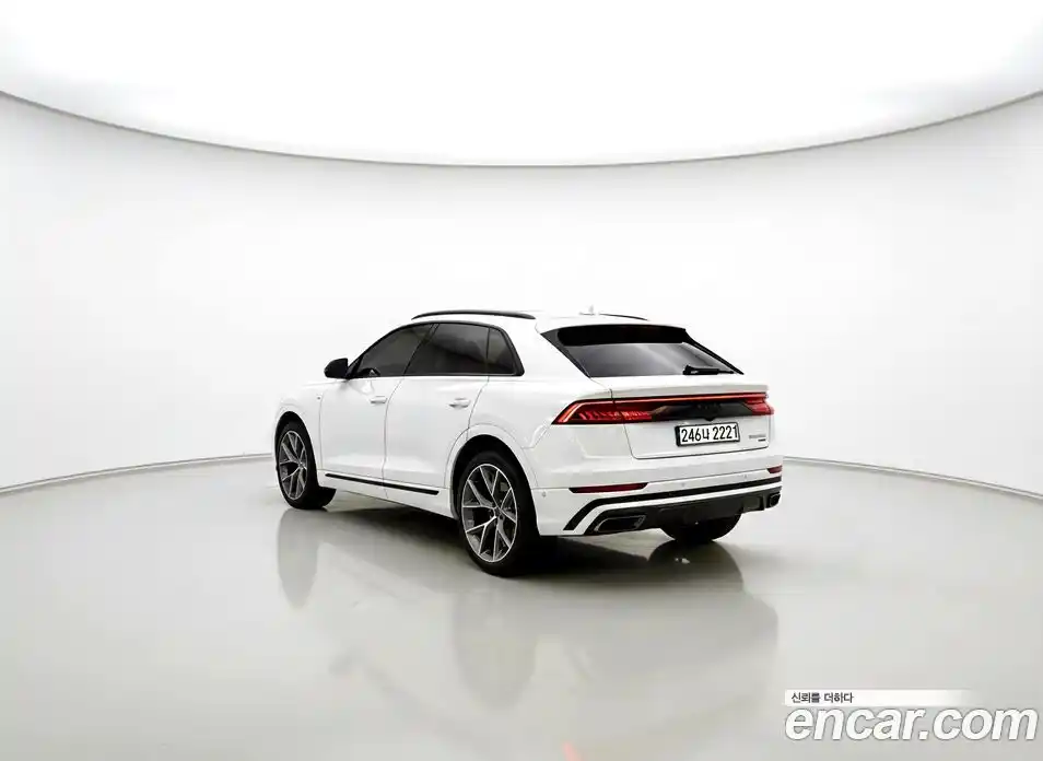 Audi Q8 2023 3.0 Автомат в Москве № 162587, фото 13