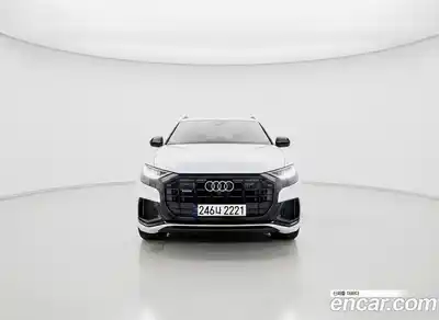 Audi Q8 2023 3.0 Автомат в Москве № 162587, миниатюра 3