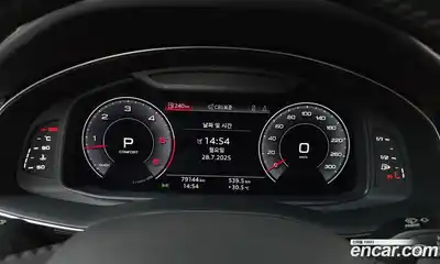 Audi Q8 2020 3.0 Автомат в Москве № 163395, миниатюра 3